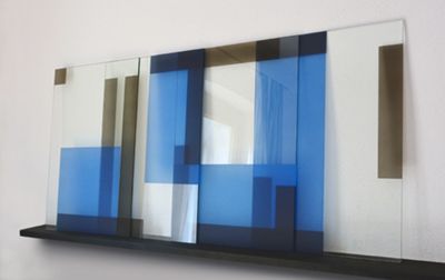 Ruzica Zajec: Etwas. 2017, 4 Glasobjekte, je 50 x35 cm