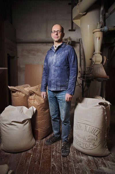 Mareike Timm: Müller (aus der Serie Handwerker und Handwerkerinnen in Mecklenburg-Vorpommern),2016, Fotografie