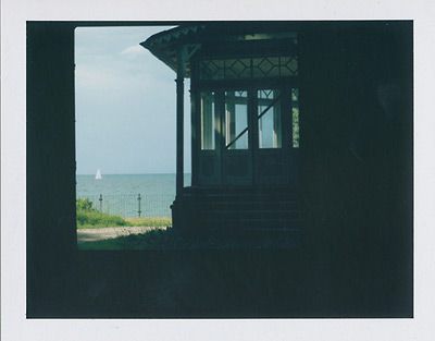 Christiane Zenkert: aus der Serie Schlafende Schöne anno 2019 (Polaroid)