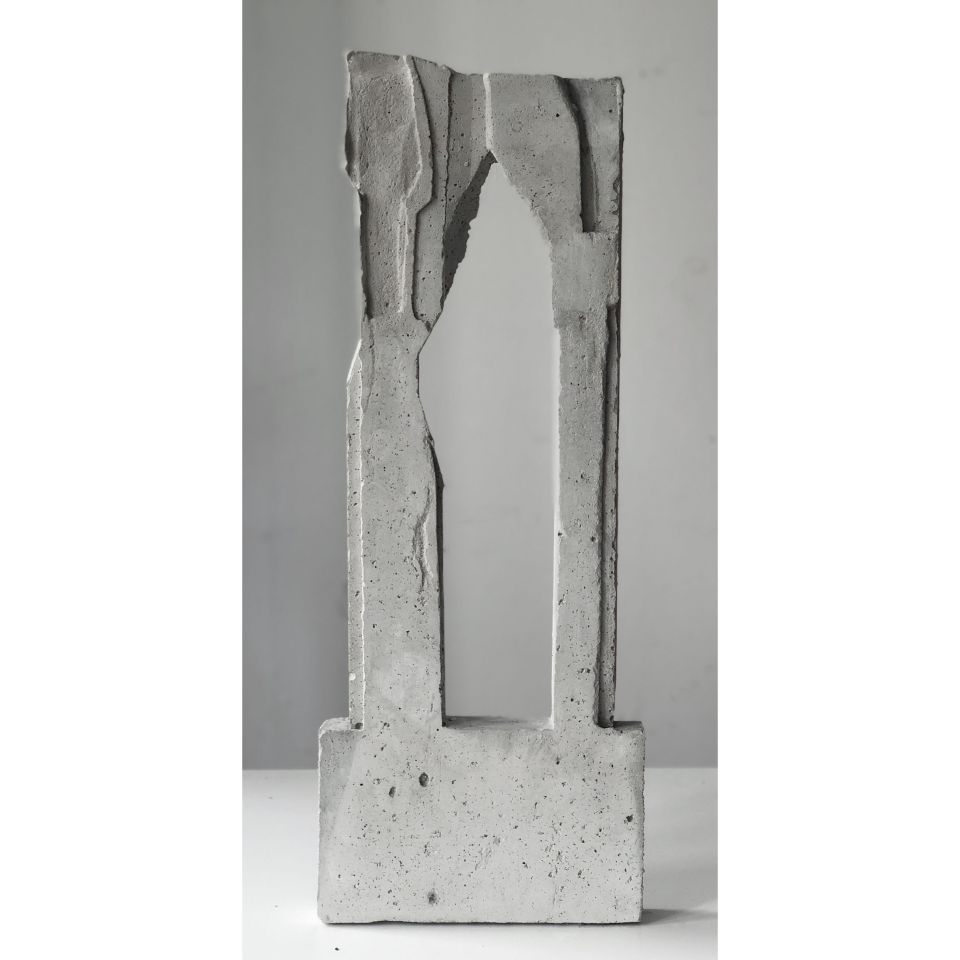 Julia Hansen, o.T. 2021, Beton, 50 cm hoch