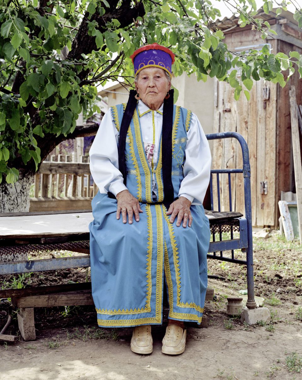 Anastassia Khoroshilova: Russkie #112. 2007, c-print on dibond, 100 x 80 cm