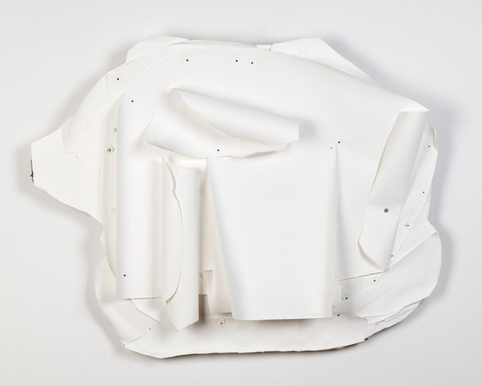 Tanja Zimmermann: Scholle und Dock. 2019, Papier-Objekt, 80x93x15 cm, Foto: Christoph Völzer