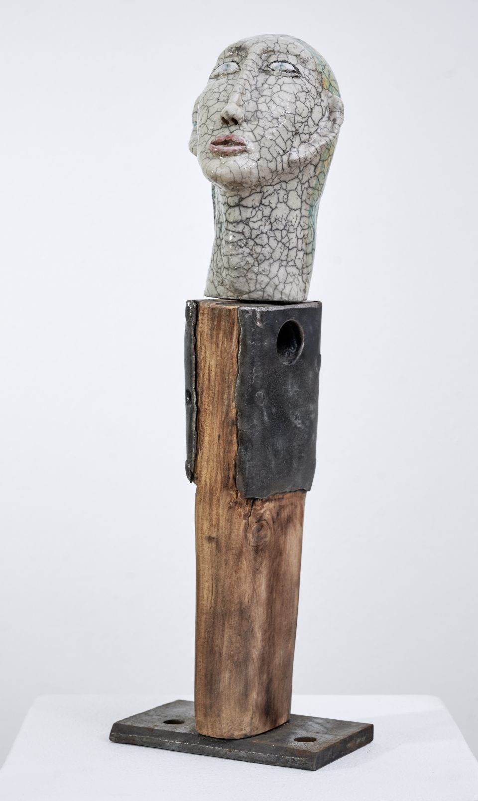 Matthias Gerlach: Seherin, Rakukermatik, Holz, Eisen, 2020, 47 cm hoch (190,00 €)